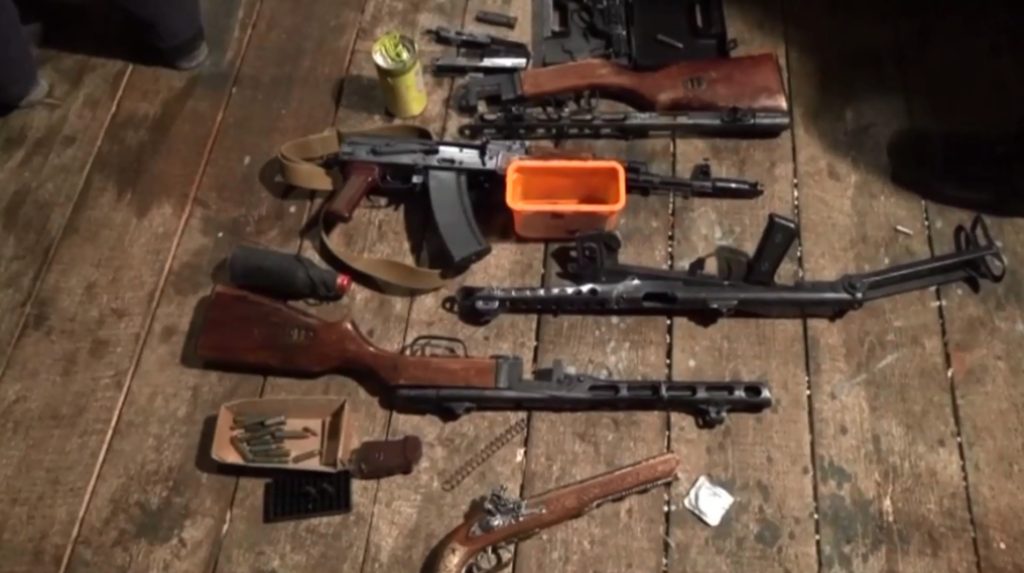 Полиция изъяла арсенал оружия у двух молодых людей под Ногинском