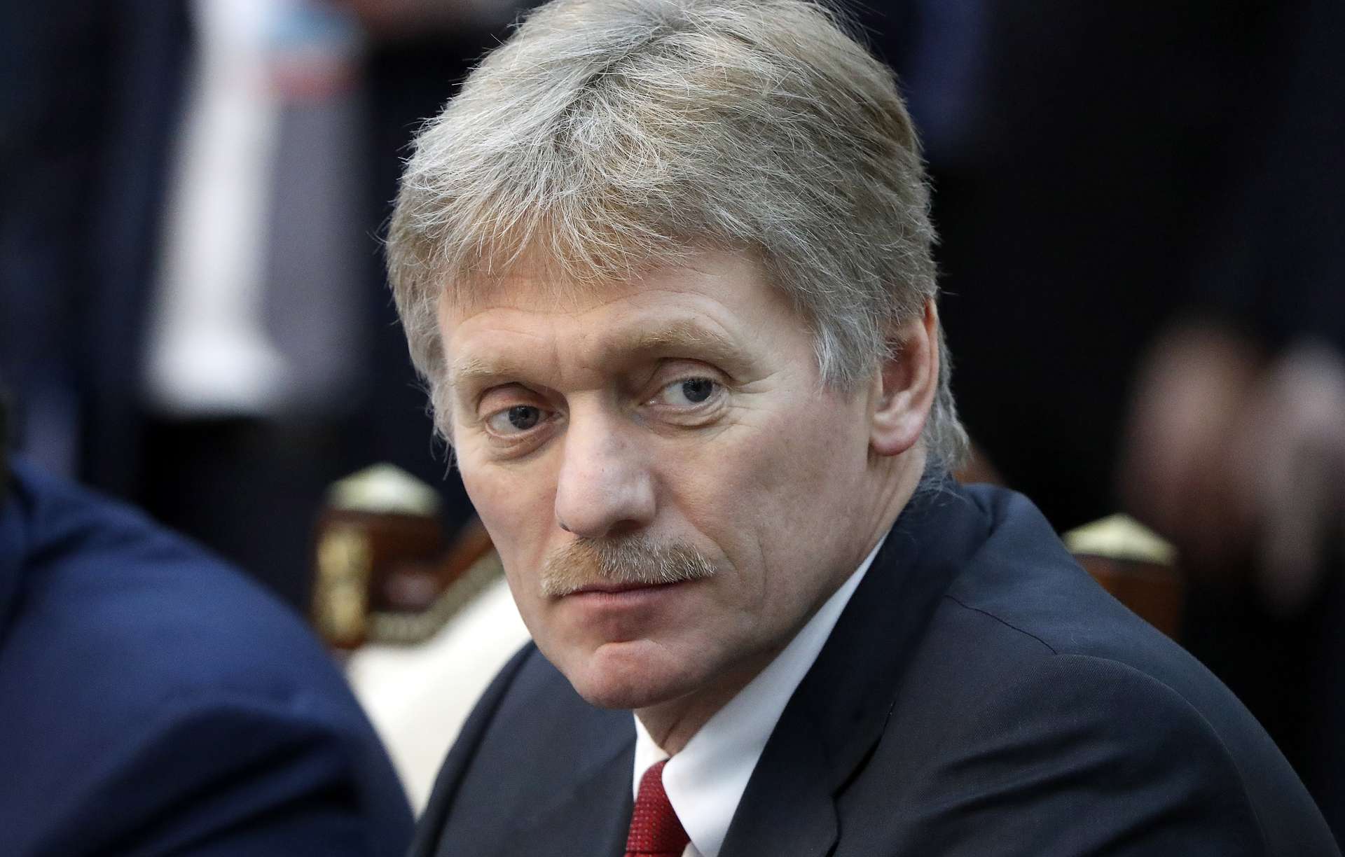 Кремль не будет давать оценку выборам на Украине до окончания второго тура