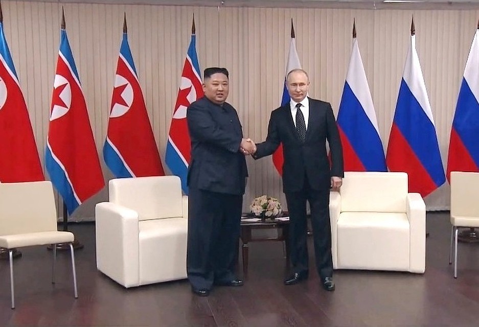 На Русском острове завершилась первая часть переговоров Путина и Ким Чен Ына