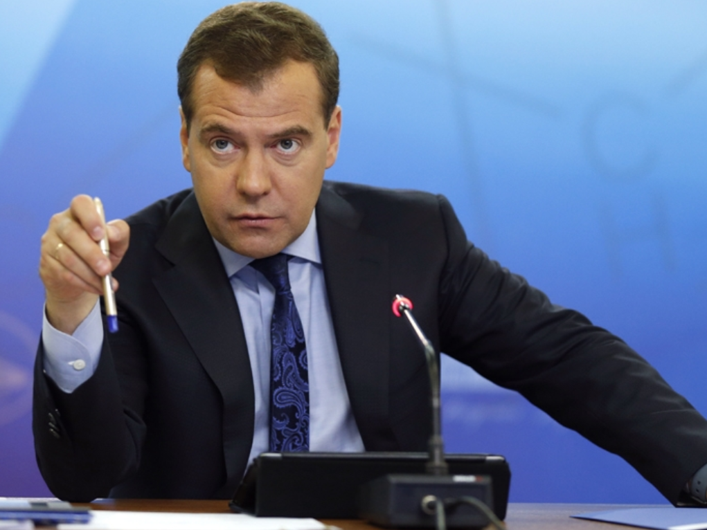 Медведев поручил разобраться, кто дал разрешение на эксплуатацию лагеря в Хабаровском крае