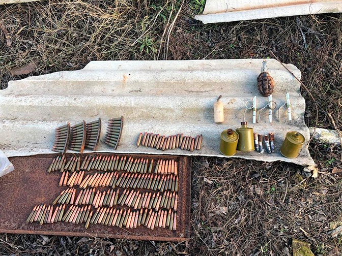 В Крыму нашли схрон оружия