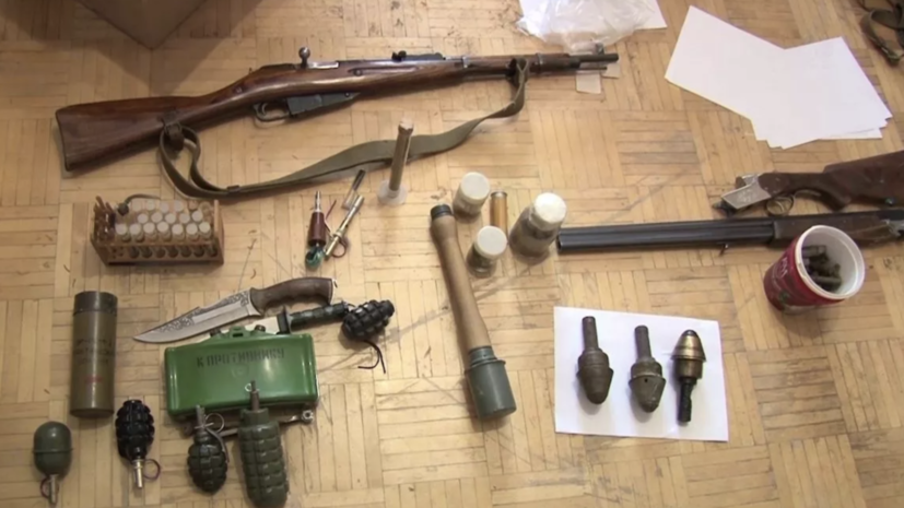 ФСБ пресекла деятельность подпольных оружейников в 19 регионах